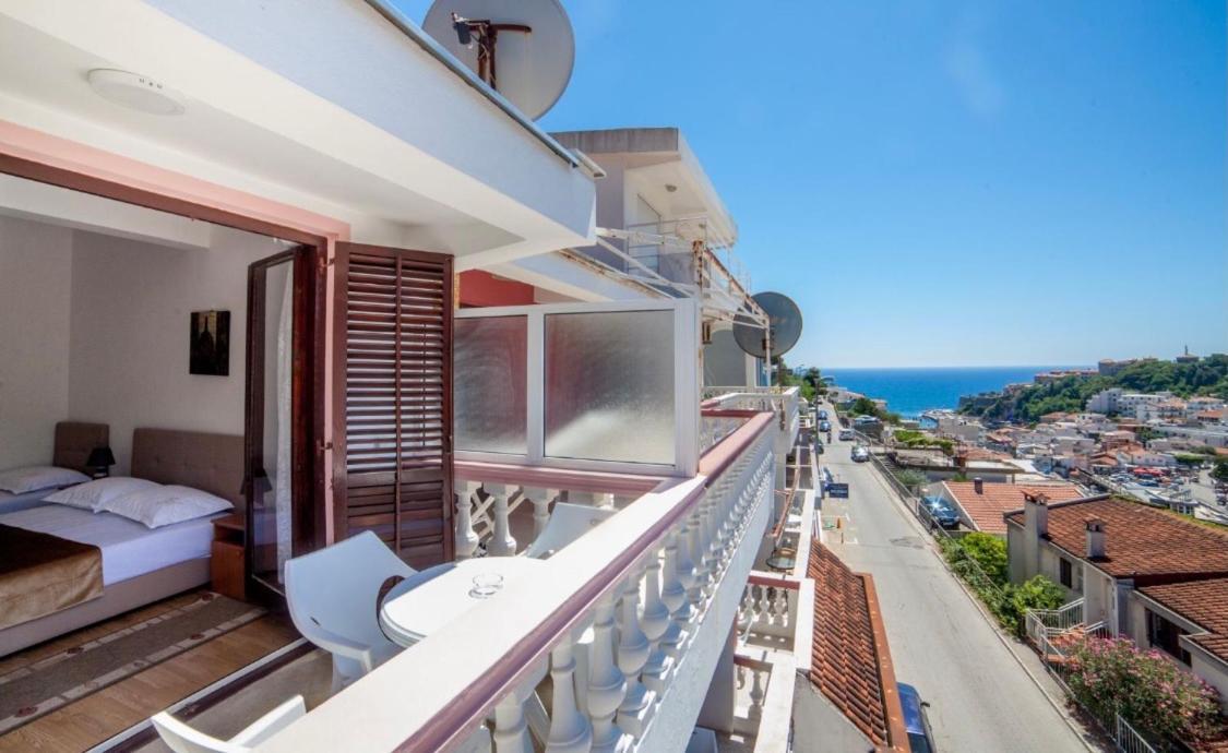 Castello Apartments Ülgün Dış mekan fotoğraf